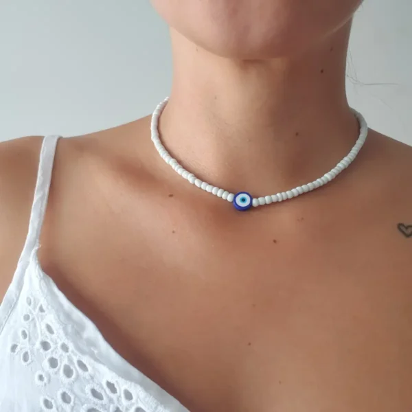 Choker Blanco con ojo azul