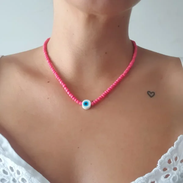 Choker Fucsia con ojo blanco